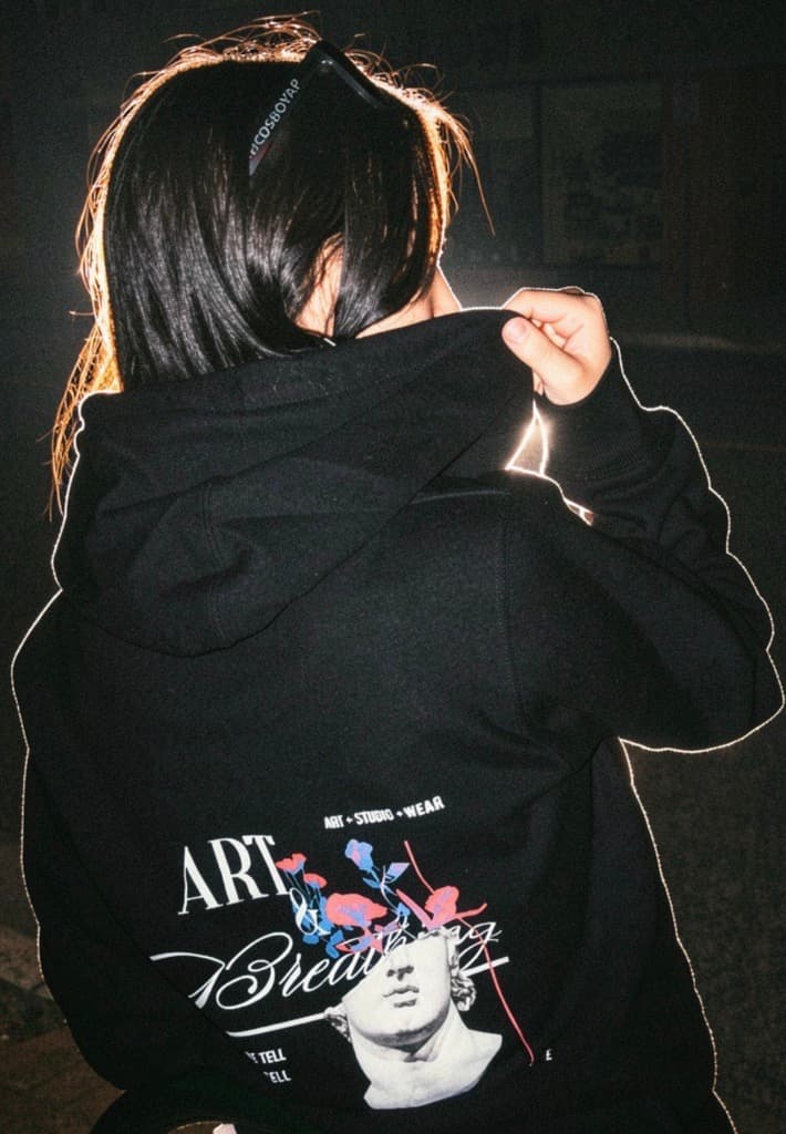 ART & BREATHING HOODIE